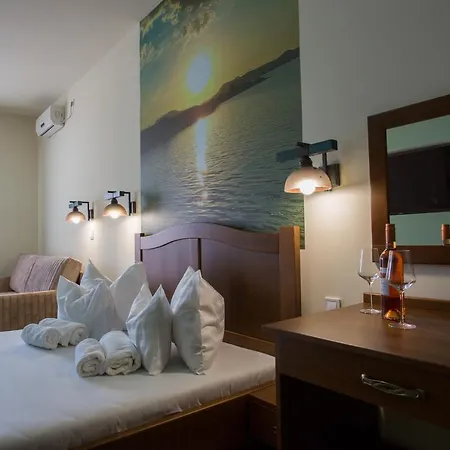 Couette-café Viktor Bor- és Vendégház**** Balatonmáriafürdő