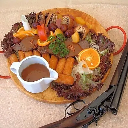 Couette-café Viktor Bor- és Vendégház**** 3*