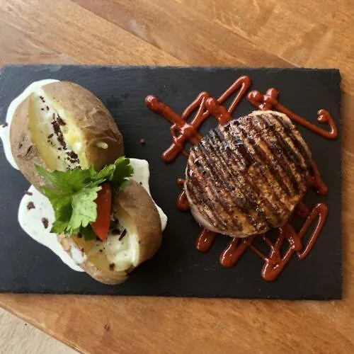 Bed & Breakfast Viktor Bor- Es Vendeghaz**** Balatonmáriafürdő