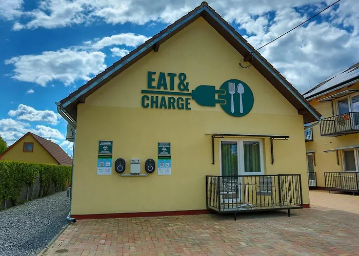 Viktor Bor- Es Vendeghaz**** 3* Balatonmáriafürdő